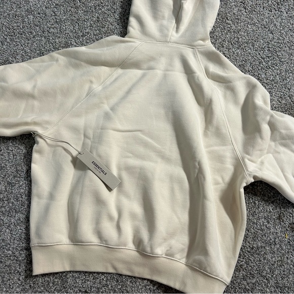 Essentials Raglan Hoodie - Picture 8 of 8